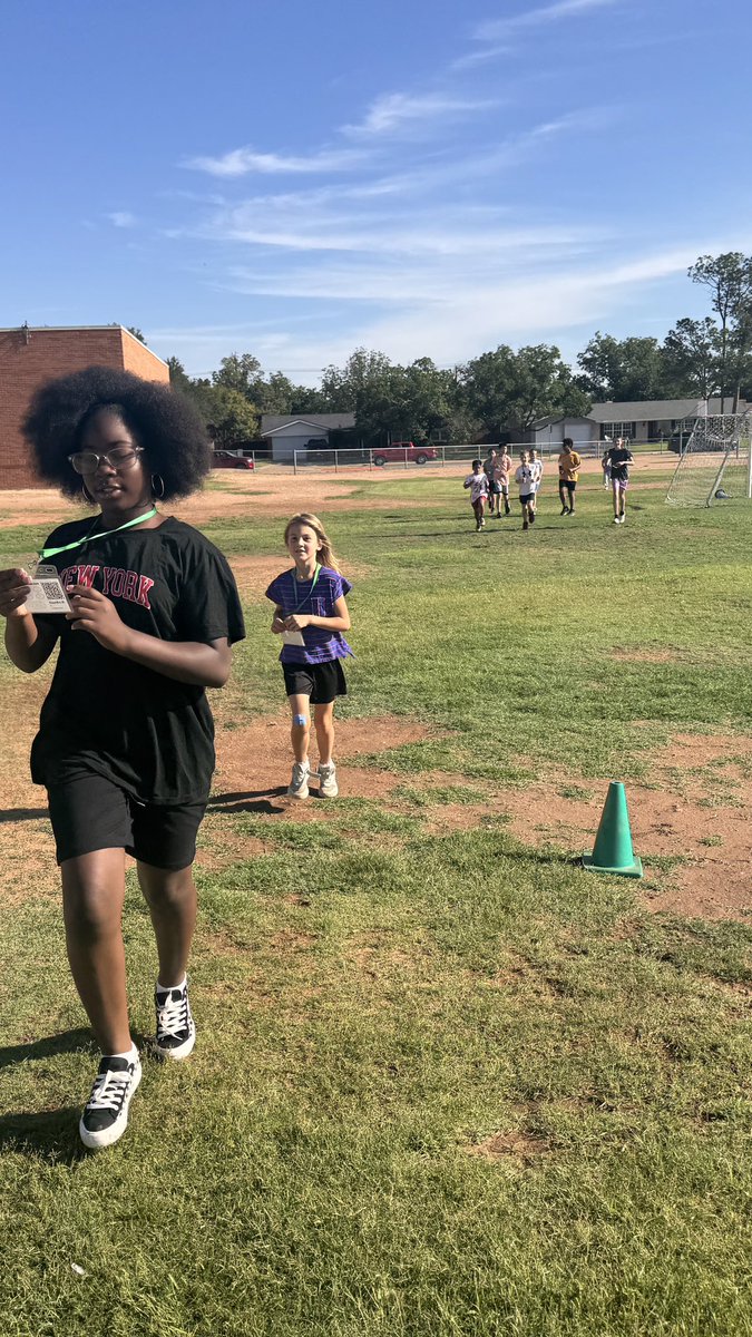 coachrose85's tweet image. Another day of summer run club at Fannin! Today we enjoyed popsicles on this hot ☀️ day! #makerunningfun #mustangrunclub @misd @midlandisdhpe @MarathonKids