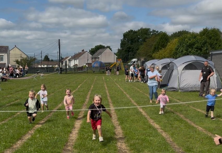 Sports Day 2025
Mabolgampau 2025

Diolch i ddisgyblion / Thanks to the pupils of:

Cylch Canu
Cewri Bach
Ysgol y Cribarth
Maesydderwen

and to / ac i:

PTFA
parents / rhieni
Staff
Martin Kelly
The weather / Y tywydd

For / am:

An amazing day! / Ddiwrnod anhygoel!