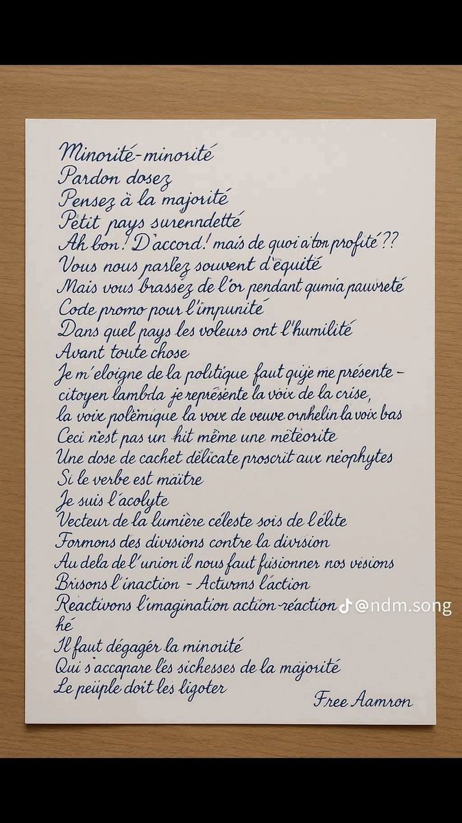 Notre hymne pour le changement au Togo . Félicitation à l'artiste Aamron. 
Chacun doit connaître les paroles.