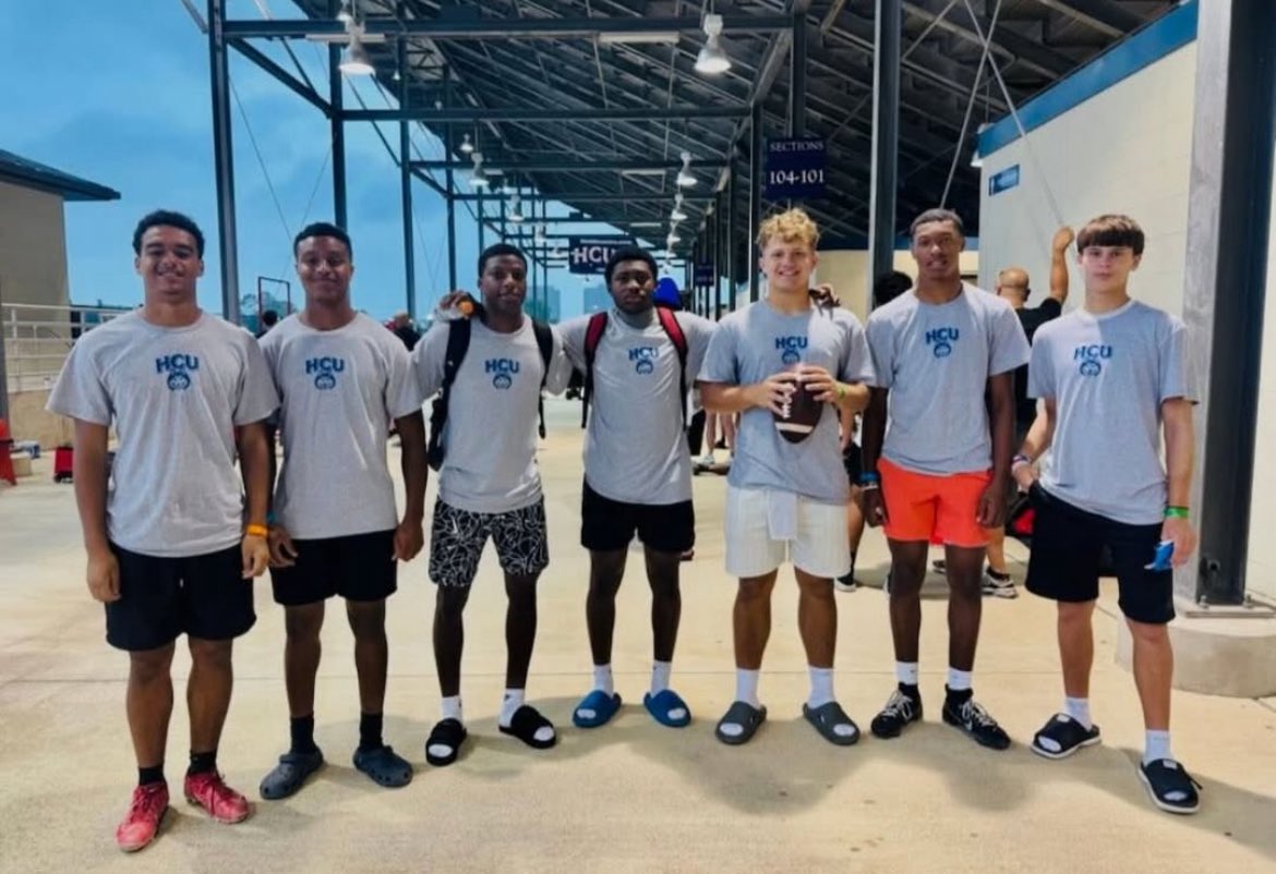 Lott Robison QB (@lottrobisonqb) on Twitter photo Thanks to HCU for hosting and to all the college programs who stuck it out with us through the rain and lightning delays.
We had a strong group representing Crosby Cougars —always proud to compete alongside my teammates. 💪🏽🏈 #HCUCamp #RecruitTheCoogs
<a href="/CoachJoeWillis/">Joe Willis</a> Thanks to HCU for hosting and to all the college programs who stuck it out with us through the rain and lightning delays.
We had a strong group representing Crosby Cougars —always proud to compete alongside my teammates. 💪🏽🏈 #HCUCamp #RecruitTheCoogs
<a href="/CoachJoeWillis/">Joe Willis</a>