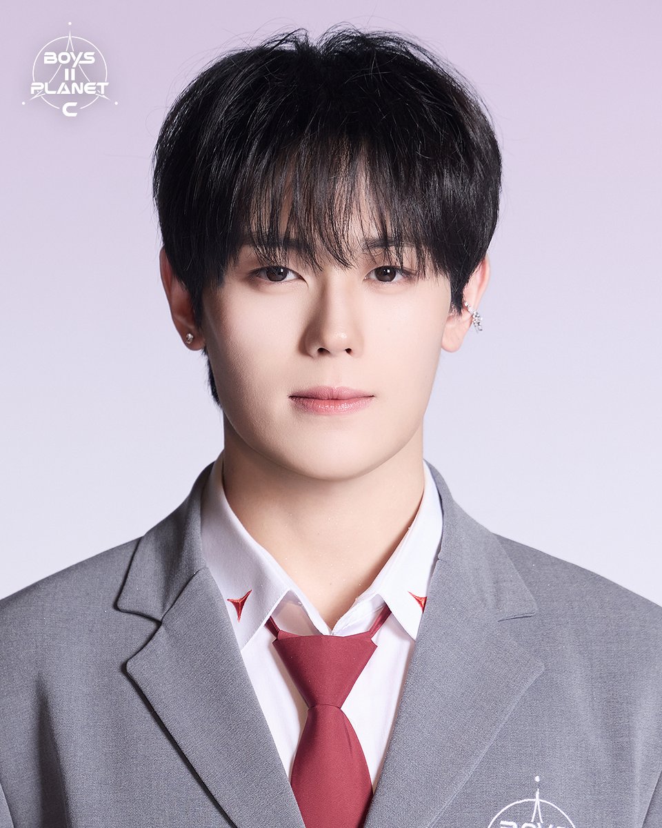 후한원HU HAN WEN I C그룹 스타 크리에이터 여러분들의 마음을 사로