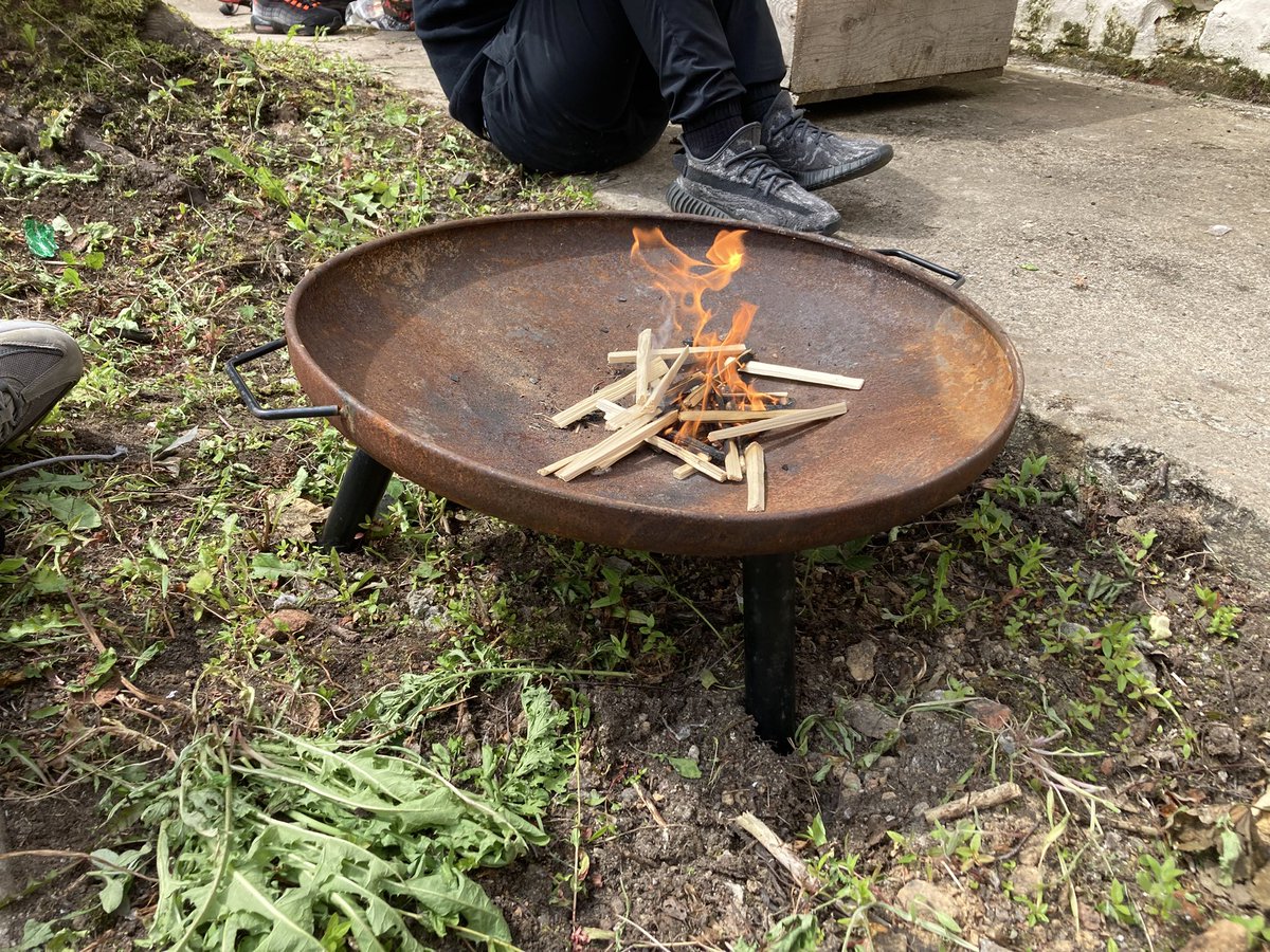 Roots & Wings Learning (@rootsandwingsl) on Twitter photo Brilliant session of our Wellbeing Programme with <a href="/ClevedenSec42/">Cleveden Secondary School</a> and <a href="/G20YouthProject/">G20 Youth Project</a> this afternoon! We learned how to light a fire and talked about plans for the community garden! #wellbeing #youthwork #forestschools Brilliant session of our Wellbeing Programme with <a href="/ClevedenSec42/">Cleveden Secondary School</a> and <a href="/G20YouthProject/">G20 Youth Project</a> this afternoon! We learned how to light a fire and talked about plans for the community garden! #wellbeing #youthwork #forestschools