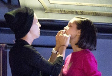 mrymodesty's tweet photo. 1. G-Dragon &amp; Kiko Mizuhara (2010 à 2015)

Pour recontextualiser, G-Dragon avait été vu plusieurs fois avec la (autrefois célèbre) mannequin japonaise Kiko Mizuhara. https://t.co/nQuXfcpMAR