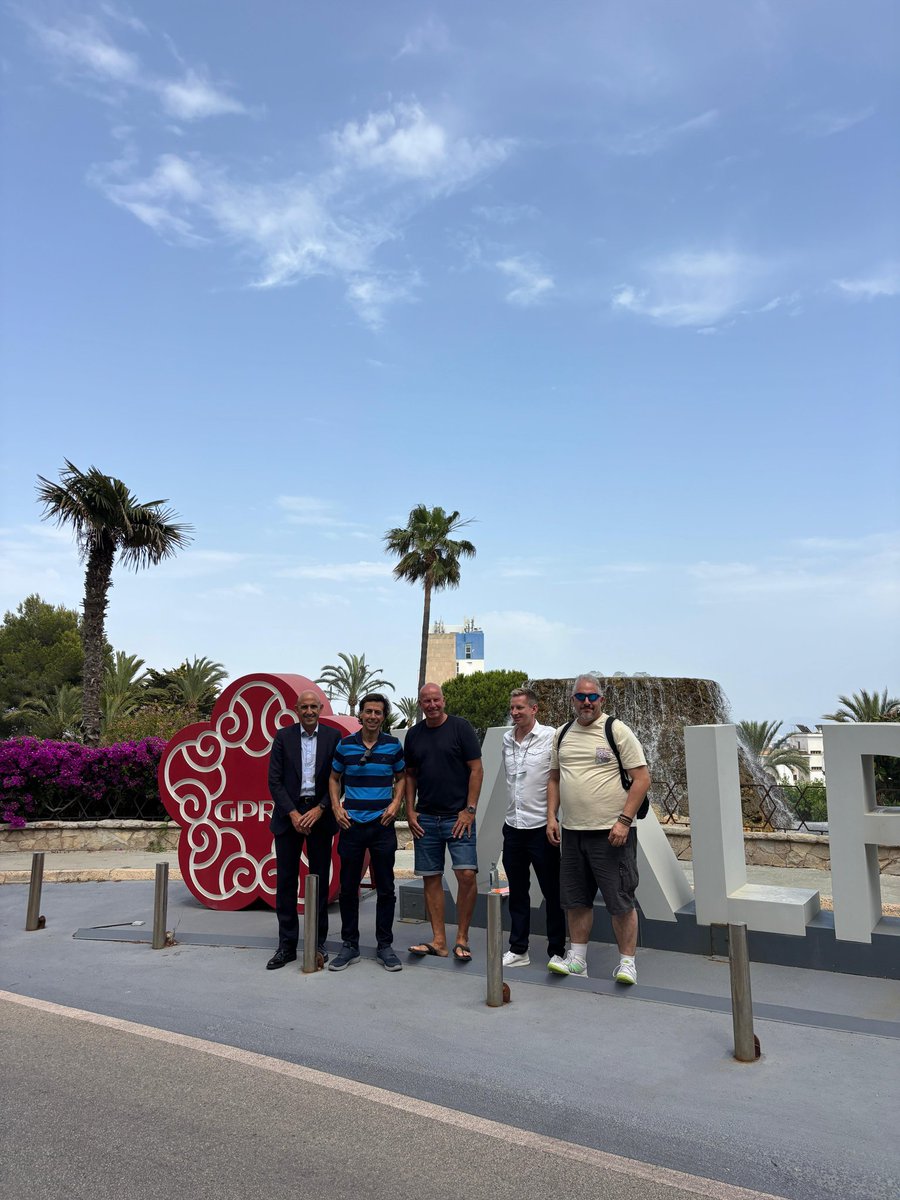 15:05H/ 12 JUNIO/ DEPORTES COPE EN BALEARES 
Entrevista a Ingo Volckmann desde el <a href="/ValparaisoHotel/">ValparaísoHotel</a> 
Además noticias del día y las impresiones de Nadal sobre la final de Roland Garros.
Aquí puedes escuchar el programa. 
cope.es/emisoras/illes…