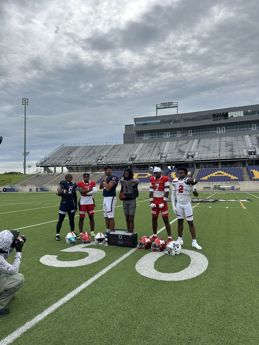 THANK YOU 🙏🏼 
The VYPE team made the 19th annual Football Media Day powered by <a href="/Whataburger/">Whataburger®</a> a “HIT ON THE HILL”

Prairie View A&amp;M <a href="/pvamufb_/">Prairie View A&M Football</a> and their staff were amazing and we can’t wait to come back!!!

#txhsfb #vype