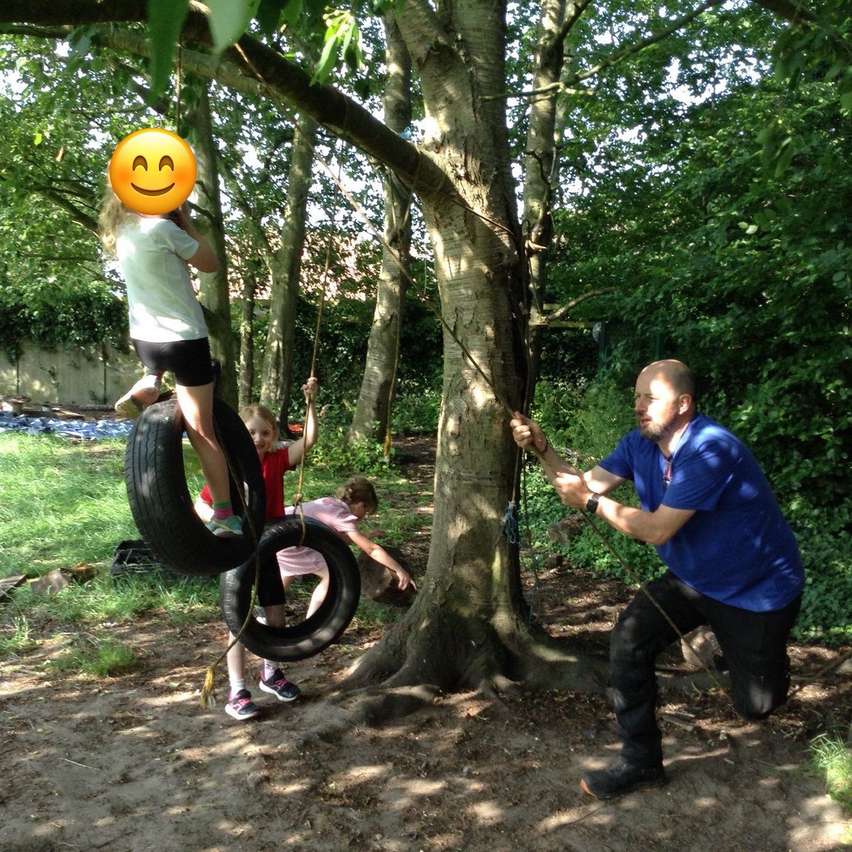 NorthDuffieldSc's tweet image. Thank you so much to everybody who came and celebrated the #InternationalDayofPlay with us. The children love sharing their @OPAL_CIC play zones with their family and friends!