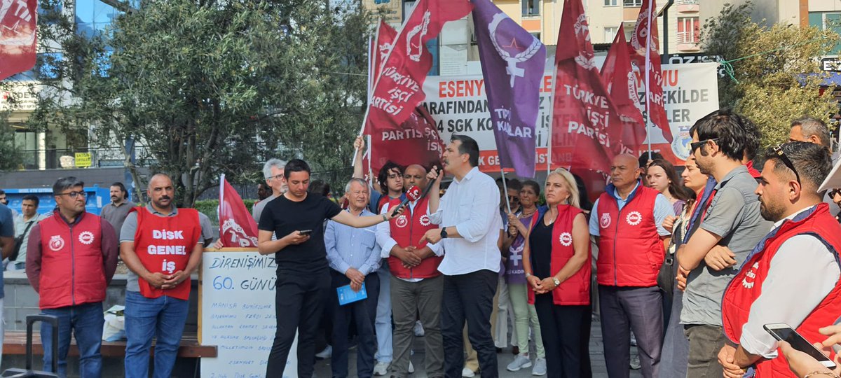 Genel Başkanımız Erkan Baş'la birlikte kayyumun ekmeğinden ettiği Esenyurt Belediye işçilerini ve İncirtepe Semt Pazarı'nı ziyaret ettik.