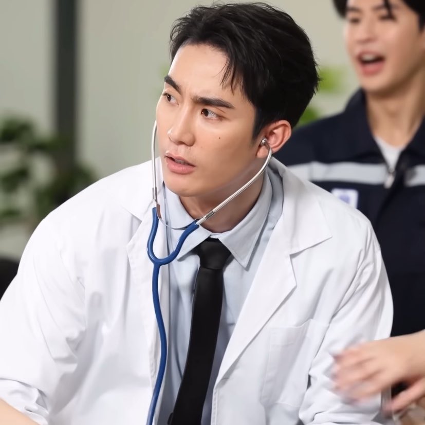 AnaTomatoo's tweet photo. Ele tá uma DELÍCIA de médico
FORCE X FRIENDED101EP8
#FriendEd101EP8 #ฟอสบุ๊ค https://t.co/dxurwTWjti