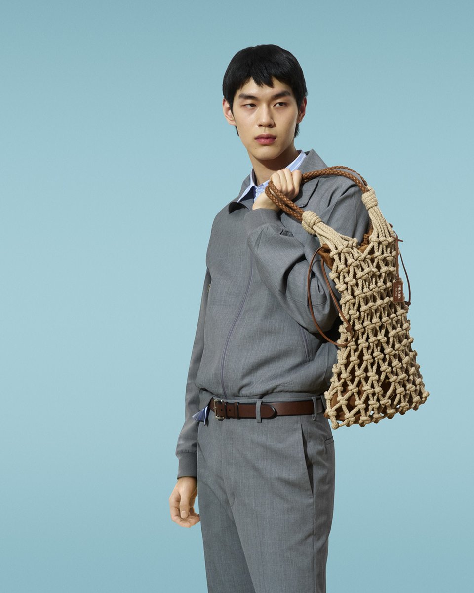 Sun-washed blue sky. “Days of Summer” expresses mood through color. 
Feel the tone of summer - discover more at: tinyurl.com/2mcr784c
 
Creative Directors: #MiucciaPrada and #RafSimons 
Campaign Creative Direction: Ferdinando Verderi
 
#PradaSummer #Prada