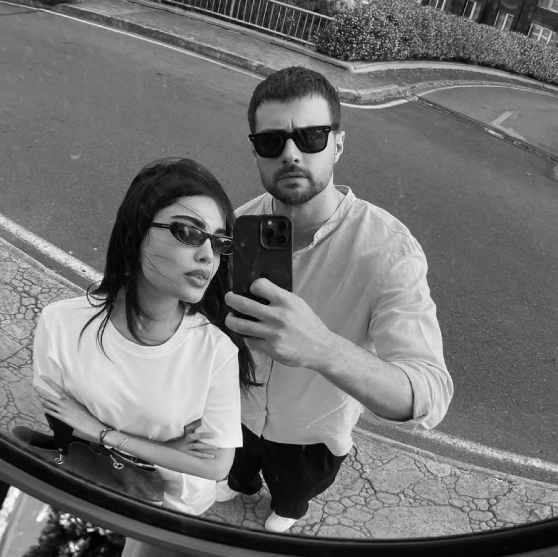 Günü güzelleştiren #YiğLiz karesi😍

#LizgeCömert || #YiğitKoçak