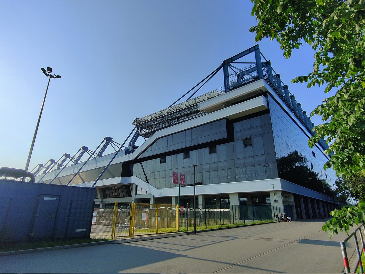 Jedno jest pewne. W nowym sezonie Arka Gdynia nie zagra z tym samym rywalem, którego miała Wisła Kraków tydzień wcześniej🔵⚪🔴