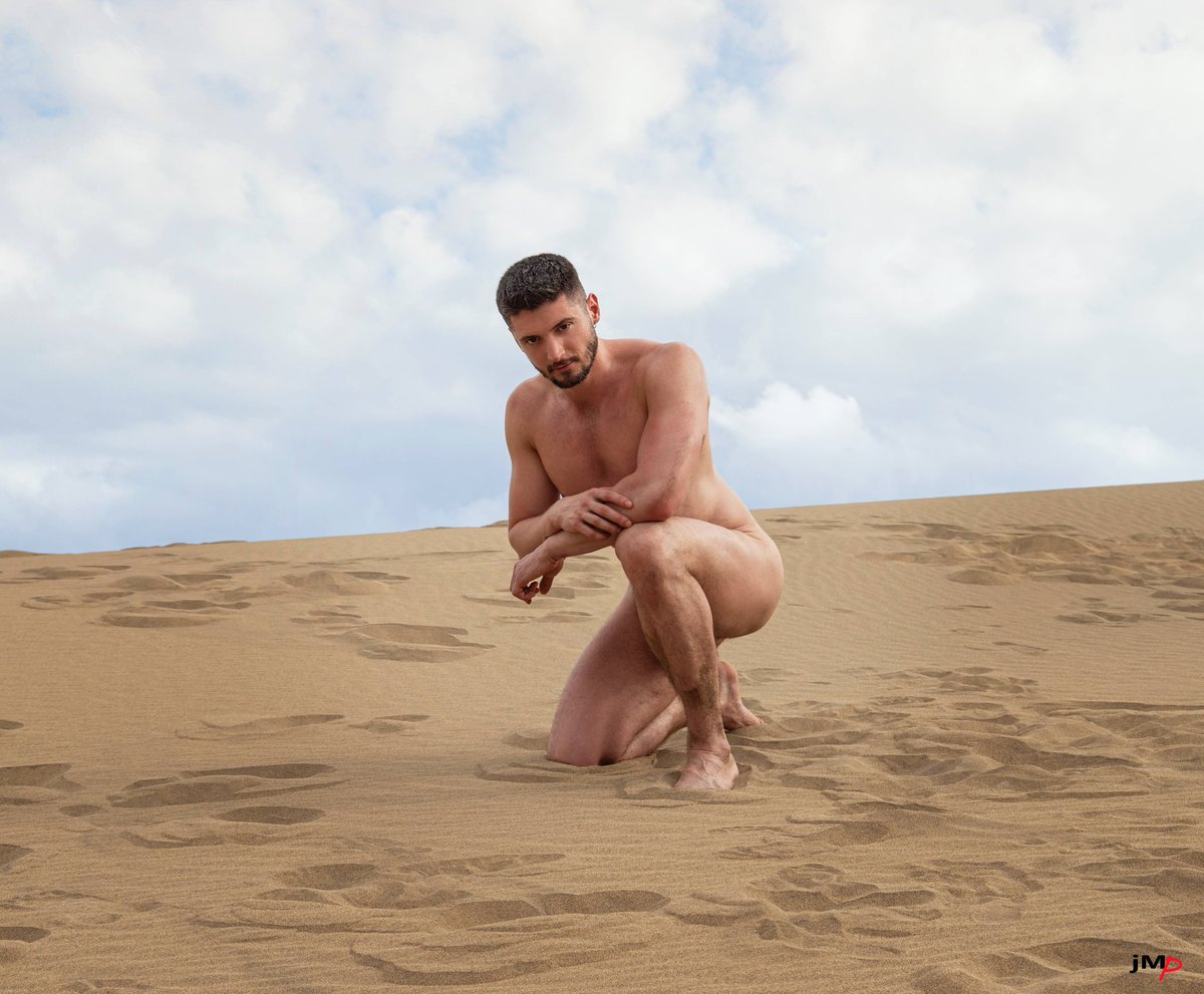 lost in the dunes 🏜️ Adrian - part IV
#dunes #nude #gorgeous
more on onlyfans