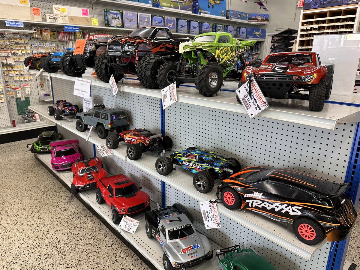 ❗️Father’s Day is almost here❗️
Give the gift of fun this year with a new remote control car, plane, helicopter, or boat. 
Gift certificates available upon request!