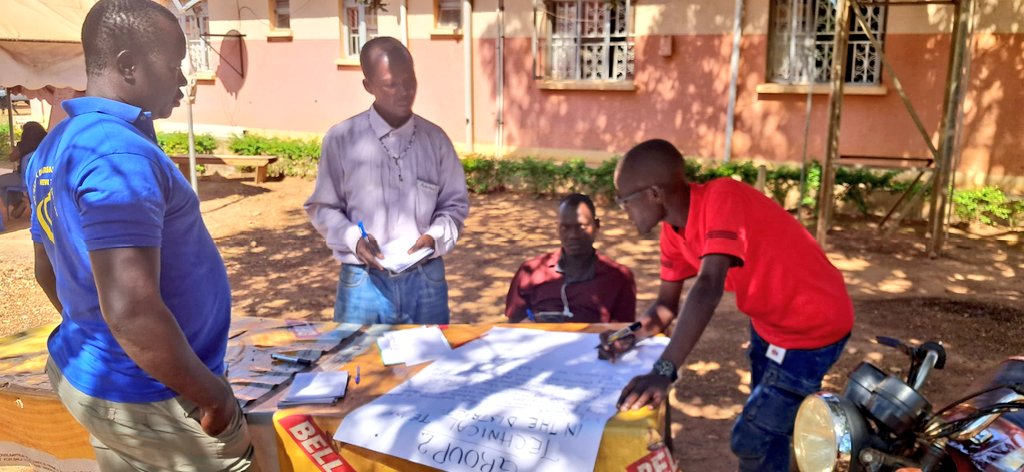 STFUganda's tweet image. Day 2 of the Public Accountability and Transparency training is underway at Bidibidi FM! Facilitated by John Omara and Mildred Javuru, this 3-day workshop is part of the Amplifying Voices, Enhancing Dialogue project, implemented by DW Akademie with funding from the European…