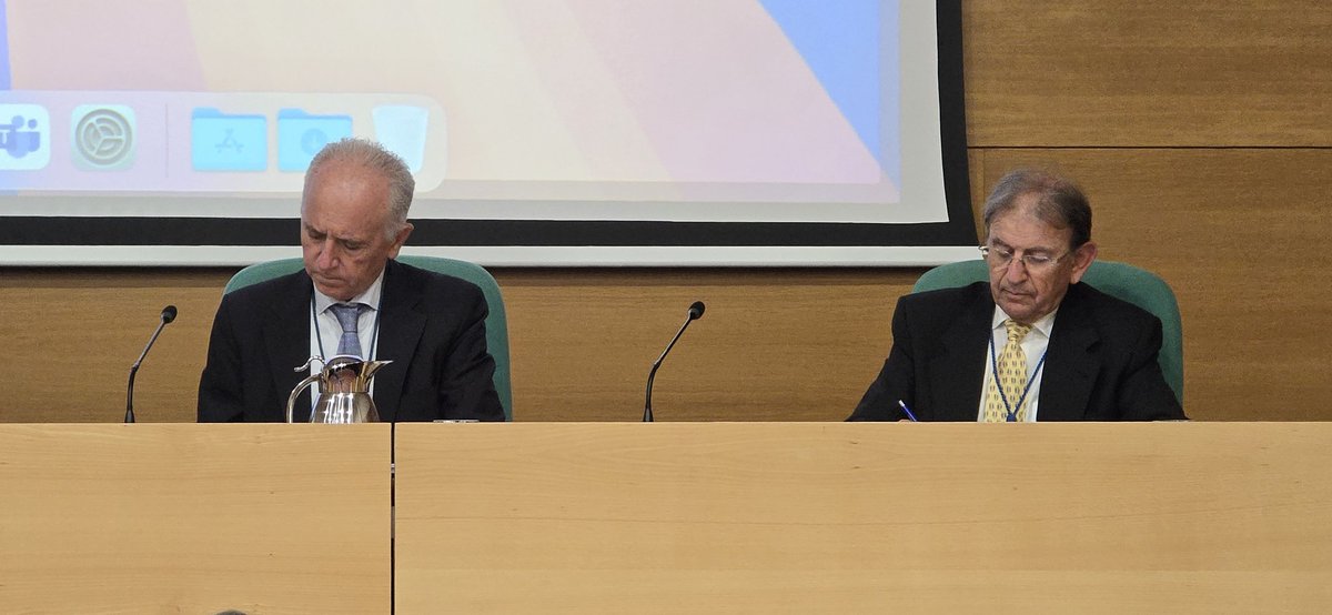 @AcademiaAgp (@academiaagp) on Twitter photo Hoy celebramos la ASAMBLEA GENERAL de la Academia Malagueña de Ciencias en la sede del Rectorado de <a href="/InfoUMA/">Universidad de Málaga</a>. En la mesa: Encarnación Fontao, Fernando Orellana, Eduardo Conejo y Juan Antonio Camiñas.
#CienciaEsCultura Hoy celebramos la ASAMBLEA GENERAL de la Academia Malagueña de Ciencias en la sede del Rectorado de <a href="/InfoUMA/">Universidad de Málaga</a>. En la mesa: Encarnación Fontao, Fernando Orellana, Eduardo Conejo y Juan Antonio Camiñas.
#CienciaEsCultura