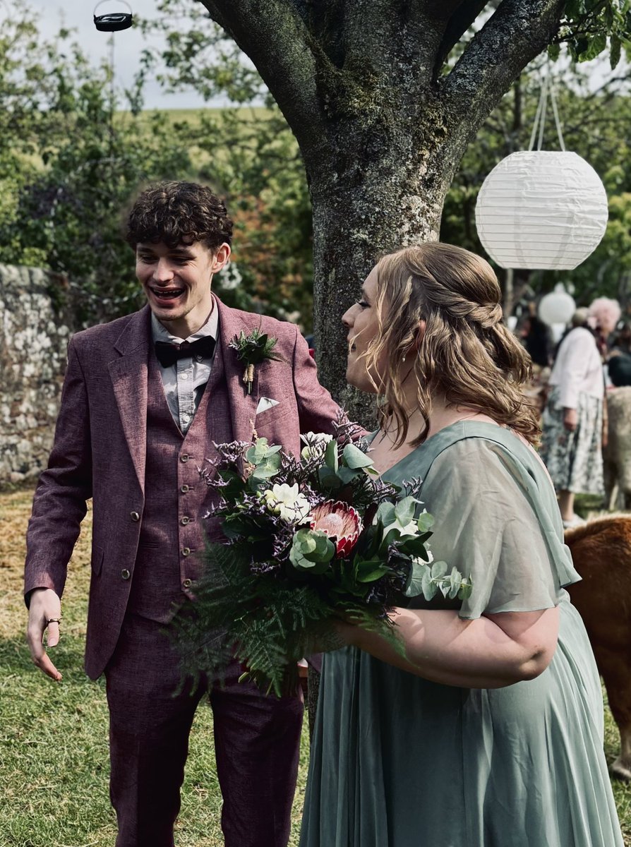 Ellaisstoopid's tweet photo. The best wedding +1 I could ask for https://t.co/mDiZkw141r