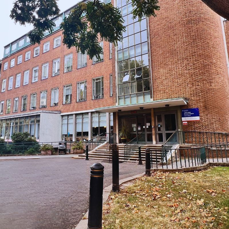 Rhys Morgan (@rhysmorganlab) on Twitter photo Forgot to say a huge thanks to <a href="/diunguyen_vn_uk/">Diu Nguyen_vn_uk</a> for inviting me to give a Haemato-Oncology seminar at <a href="/QMUL/">Queen Mary University of London</a> <a href="/QMBCI/">Barts Cancer Institute (Queen Mary)</a> last week. Great to catch up with valued colleagues and discuss the latest research
Looking forward to returning next month for the <a href="/BCI_RNAHUB/">BCI RNA HUB</a> in cancer symposium Forgot to say a huge thanks to <a href="/diunguyen_vn_uk/">Diu Nguyen_vn_uk</a> for inviting me to give a Haemato-Oncology seminar at <a href="/QMUL/">Queen Mary University of London</a> <a href="/QMBCI/">Barts Cancer Institute (Queen Mary)</a> last week. Great to catch up with valued colleagues and discuss the latest research
Looking forward to returning next month for the <a href="/BCI_RNAHUB/">BCI RNA HUB</a> in cancer symposium