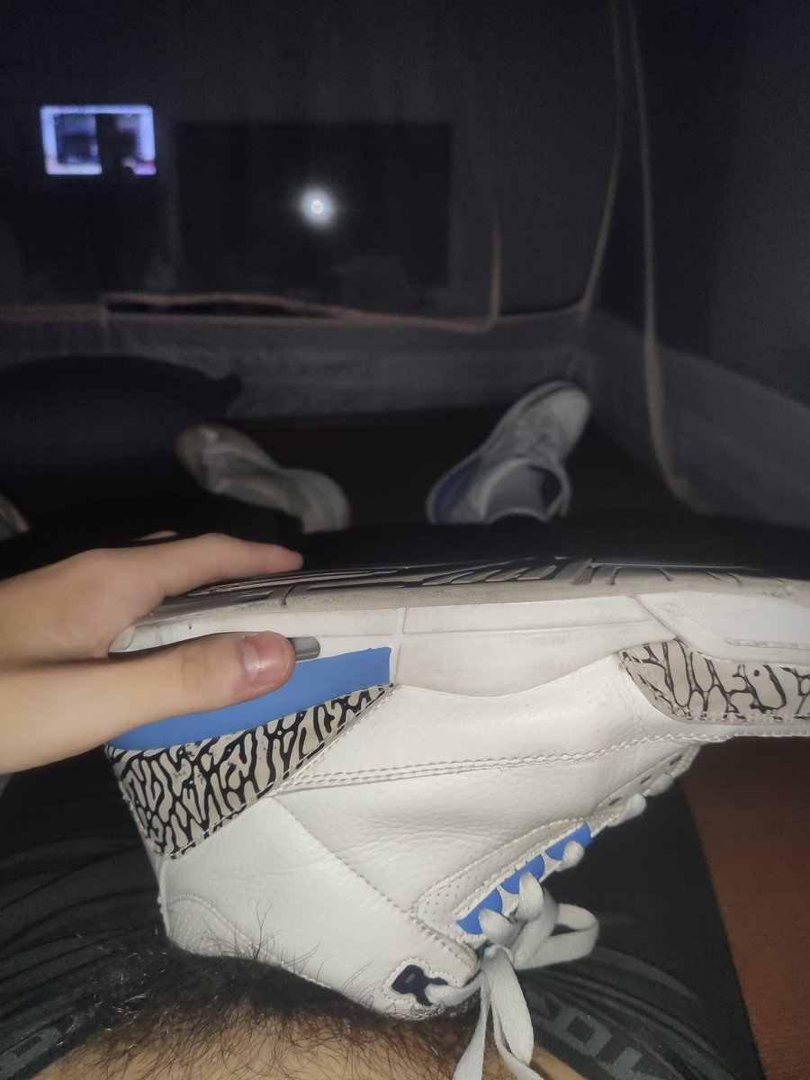 腿好粗
#操鞋 #0m #高弹白袜