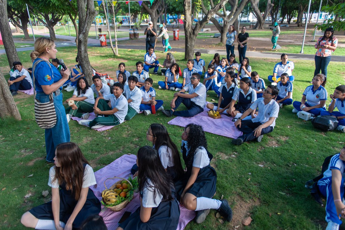 ¡Nuestro trabajo por el medio ambiente es imparable! 

Concluimos, desde el Parque de la Vida, en Valledupar, el programa Biocesar02, que se adelantó en las instituciones educativas Casd Simón Bolívar, Alfonso López e Instpecam. 

Fueron 500 kilos de material reciclable obtenidos