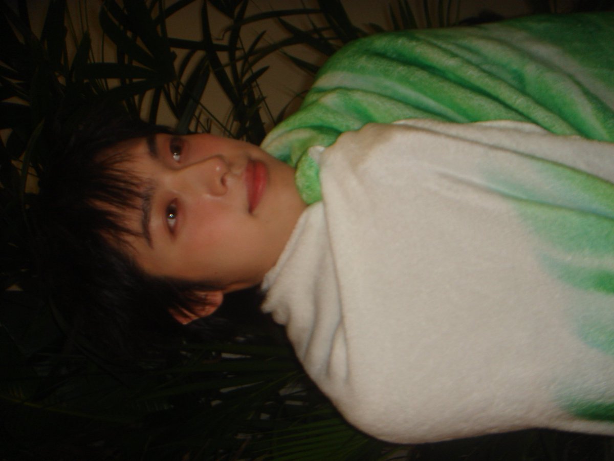 gaon share a pic and update bbl pfp 🥹🤍