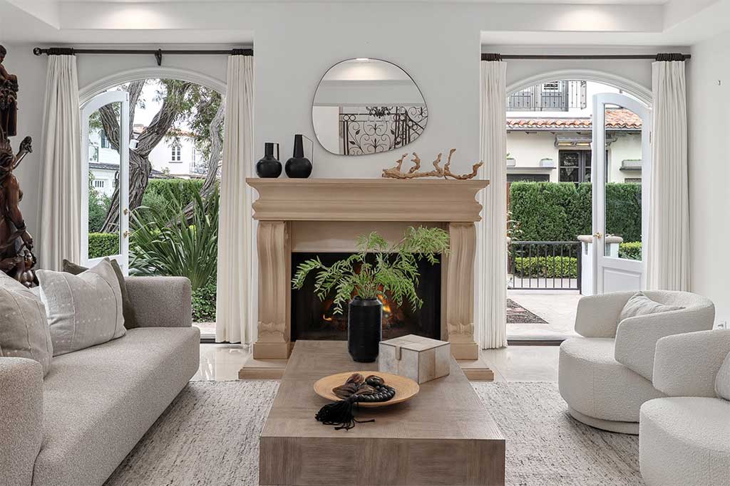DreamHomesMag's tweet image. Set on a premier corner street-to-strada lot on exclusive Lido Isle, this custom 5-bed, 4.5-bath residence exudes timeless coastal elegance.

Presented by:  Gio Helou DRE# 02068352 | The Oppenheim Group

View: 711ViaLidoNord.DreamHM.com
#newportbeach #dreamhomesmag