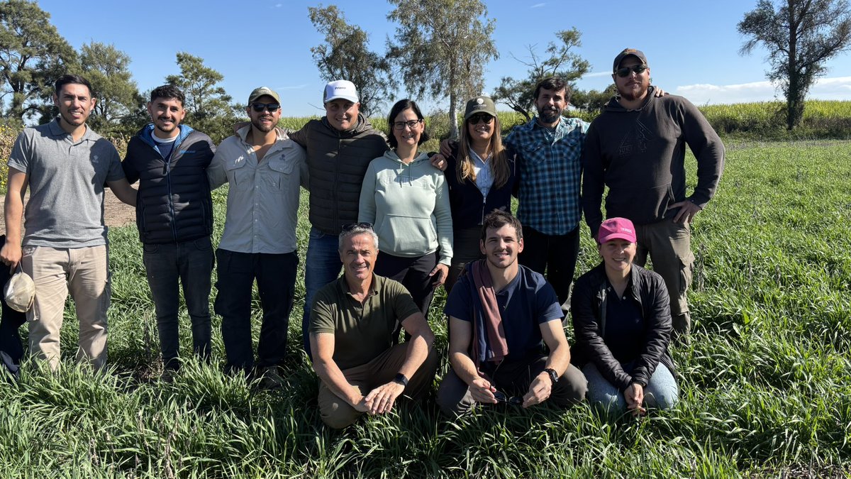 Gustavomaddonni's tweet image. Visita anual a nuestro socio la Estación Experimental Obsipo Colombres con la asistencia del equipo del GDM. Lindo encuentro e interacción. Gracias a todos por seguir apoyando la RED UBA de MAÍZ