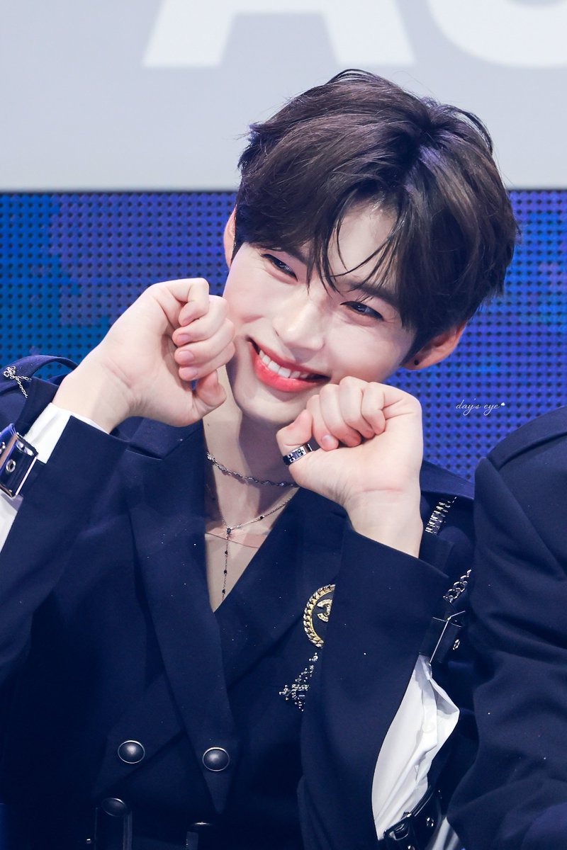 예쁜나이 스물다섯살 축하해 💕

#HAPPYHANBINDAY
#한빈아_햄피냥스데이
#私たちの永遠に輝く星ソンハンビン
#성한빈 #SUNGHANBIN #成韓彬 #ソンハンビン #ZB1 #ZEROBASEONE #제로베이스원
