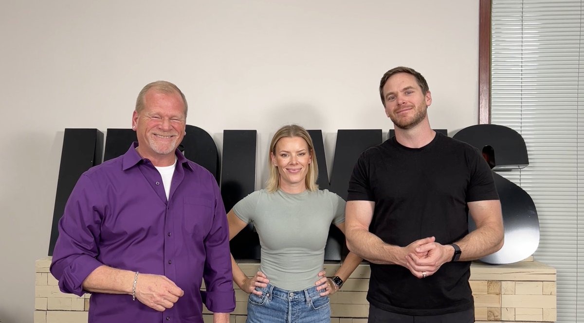 Mike Holmes (@make_it_right) on Twitter photo All new episode of #HolmesOnHomesPodcast & my kids, <a href="/thesherryholmes/">Sherry Holmes</a> & <a href="/mike_holmesjr/">Mike Holmes Jr.</a> took over the podcast. This was a fun one you don't want to miss it 👍
spoti.fi/442nUjX
#RenovationFails #HolmesonHomes #HomefulTV All new episode of #HolmesOnHomesPodcast & my kids, <a href="/thesherryholmes/">Sherry Holmes</a> & <a href="/mike_holmesjr/">Mike Holmes Jr.</a> took over the podcast. This was a fun one you don't want to miss it 👍
spoti.fi/442nUjX
#RenovationFails #HolmesonHomes #HomefulTV