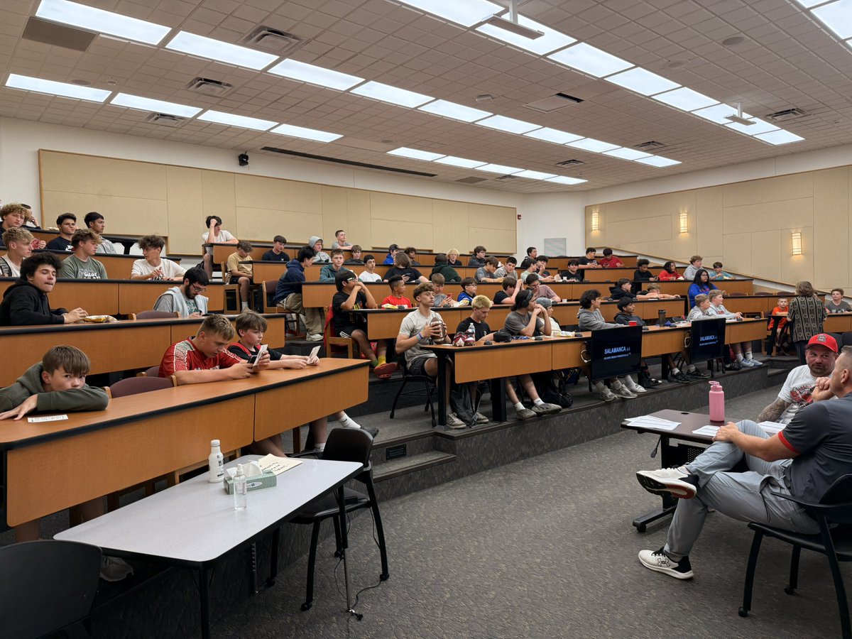 The season begins today!! Coach Bartoszek and the coaching staff go over the summer schedule and expectations for the start of the 2025 Football season 🏈