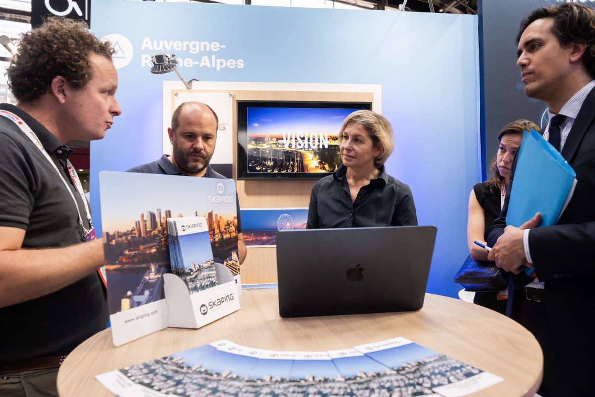 L’innovation, moteur du tourisme à <a href="/VivaTech/">Viva Technology</a> 2025 :

📍 Un Village TravelTech inédit, grâce à <a href="/Eventiz_travel/">Eventiz</a> 

🚀Lancement du 3ème AMI du programme #FranceTourismeTech avec la @DGE_fr 

🎯Objectif : faire émerger des solutions concrètes pour transformer le secteur !