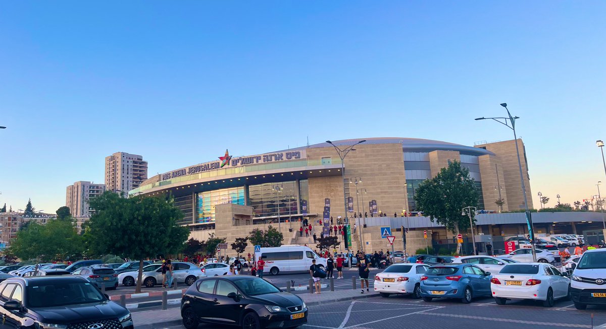 אני ממש ממש מקווה שהעונה שלי עם אגודת מכבי תל אביב, שהתחילה אי שם ב-15.7.24 באצטדיון בלומפילד, תסתיים היום.
תחזיקו לנו אצבעות