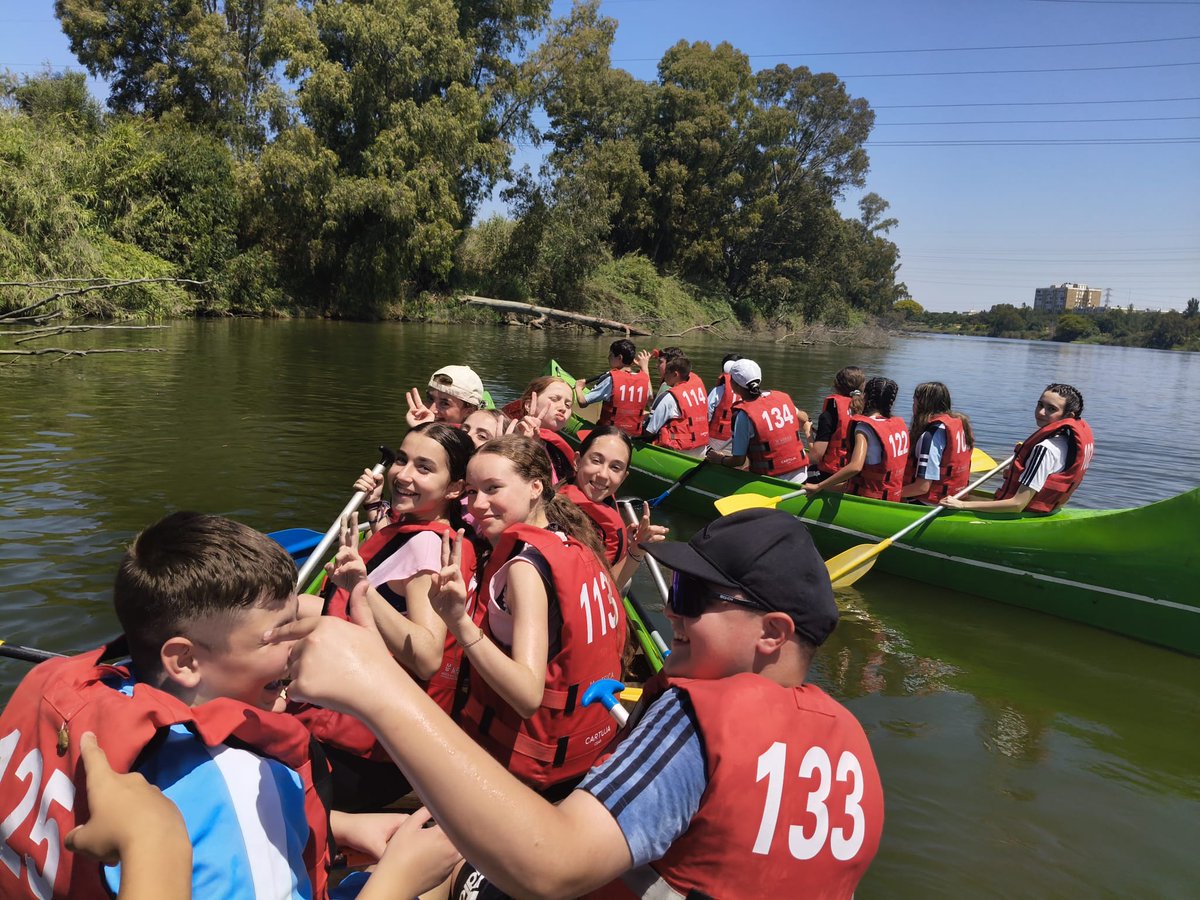PontiPabloVI's tweet photo. Excursión de piragüismo de nuestros alumnos de 1º ESO 🛶🌊 https://t.co/gCOhyYnCCP