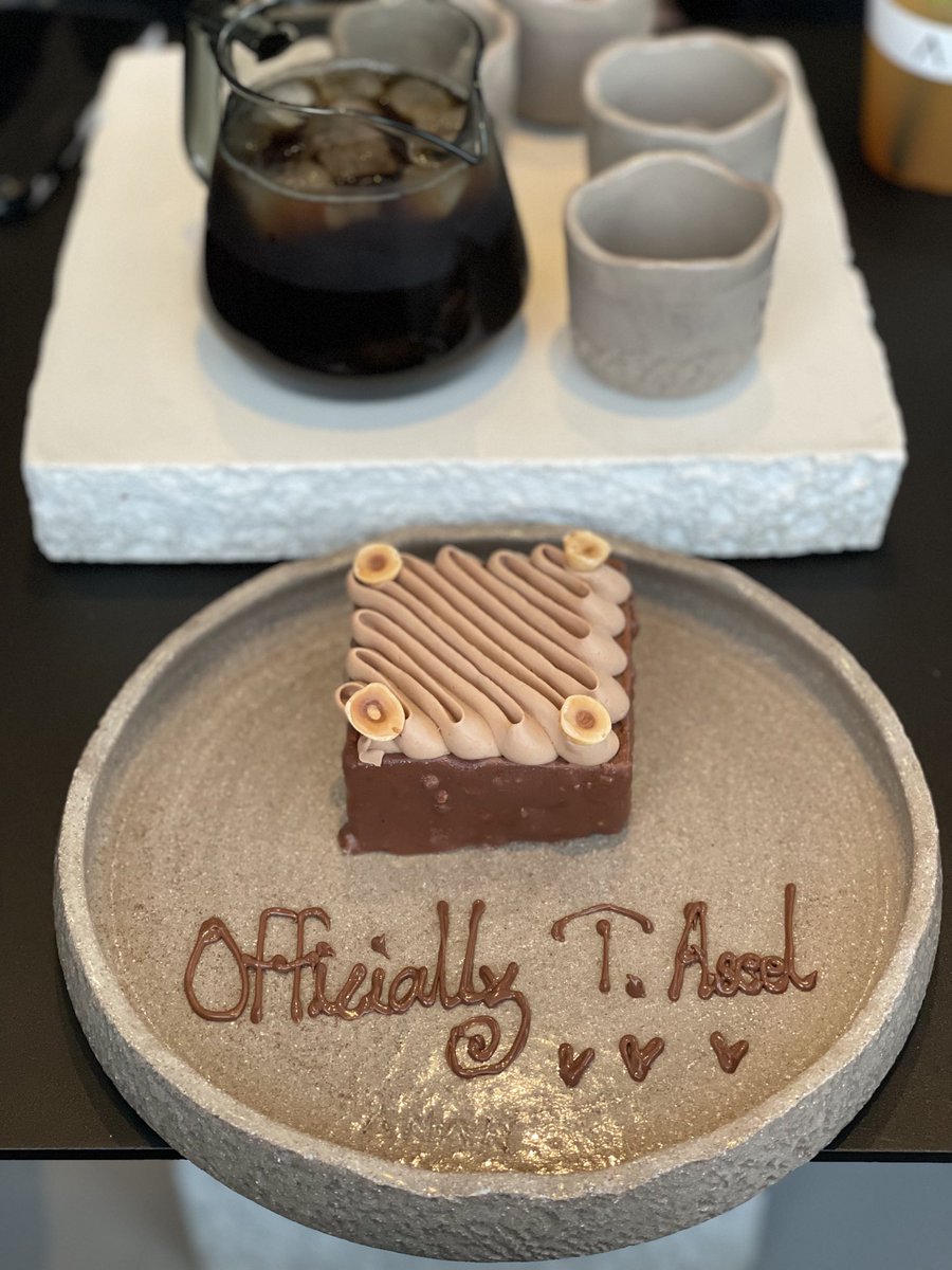 "قد كان حُلمًا لا نظنُّ دنوّهُ
لكنّ فضل اللهِ كان عظيمًا"
🤍🤍🤍🤍🤍🤍🤍