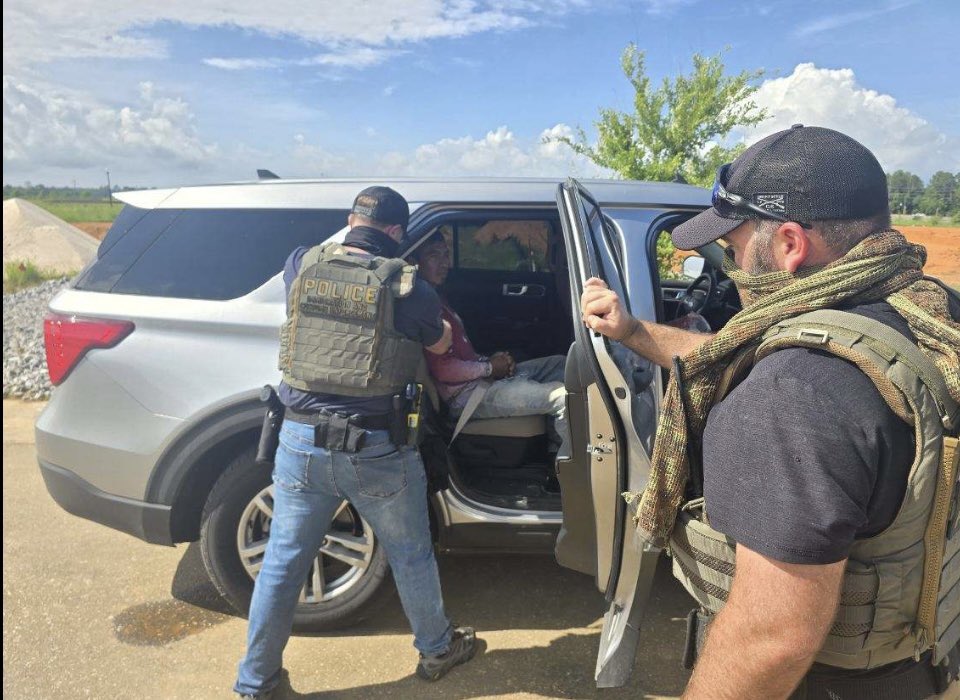 HSI Mobile in conjunction with FBI, ATF, USMS, DEA, BP, AMO &amp; ERO arrested 11 illegal aliens during immigration enforcement operations.