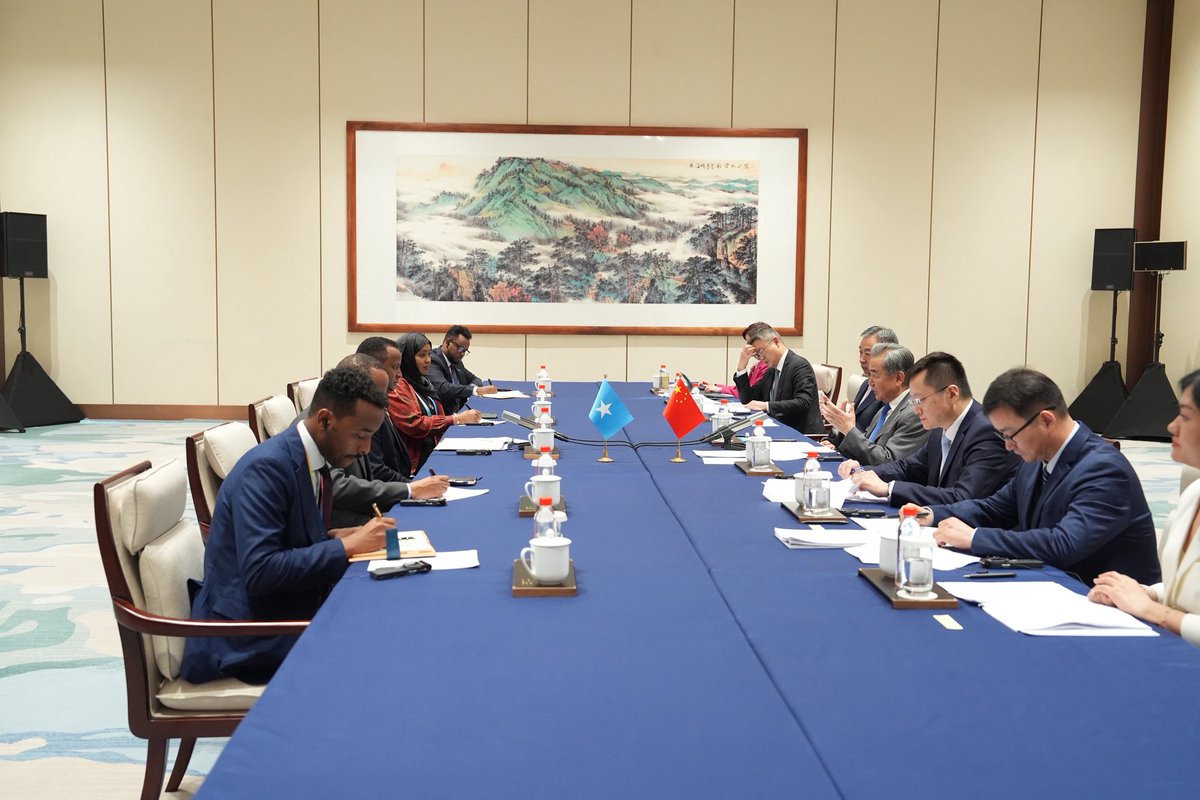 Honored to witness the continued strength of Somalia-China relations as we mark 65 years of friendship. Today’s meeting between our Foreign Minister and H.E. Wang Yi reaffirmed our shared commitment to peace, development, and strategic partnership. 🇸🇴🇨🇳