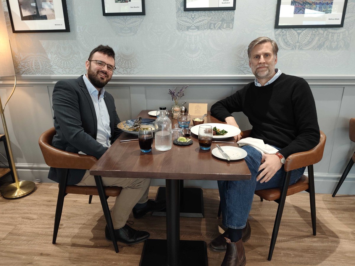 BarhamLab's tweet image. Catching up on posts🏃♂️Grateful for a chance to share our work at Southampton @UoSChem_ChemEng, a hub of rich history in radical, photo- & electrochemistry⚡(followed Profs D.Harrowven&R.Brown since my PhD era) Special thanks to @JonathanHGeorge @PerryChem for warmly hosting me!🙏