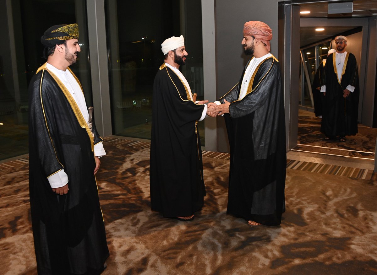 بعثةُ الحج العُمانية تعود إلى البلاد.

2u.pw/Xii7W

#العُمانية