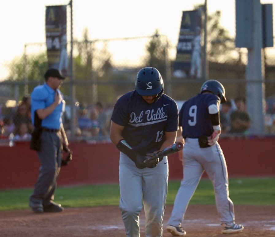 Del Valle Baseball tweet media
