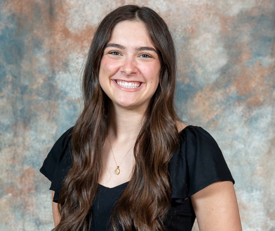 #StudentSuccess 
Meet Autrey Watkins: first-gen student, Dental Hygiene honors grad, and true inspiration. She overcame adversity to pursue a career helping others—and plans to return as an instructor!
Read her powerful story: bit.ly/45lfGpT

#FirstGen #UCBlueAsh