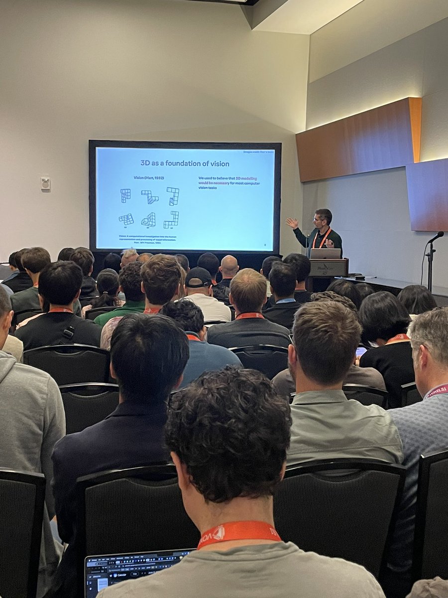 Fascinating lessons on 3D reconstruction from Andrea Vedaldi <a href="/Oxford_VGG/">Visual Geometry Group (VGG)</a> at the ScanNet++ workshop <a href="/CVPR/">#CVPR2025</a>!