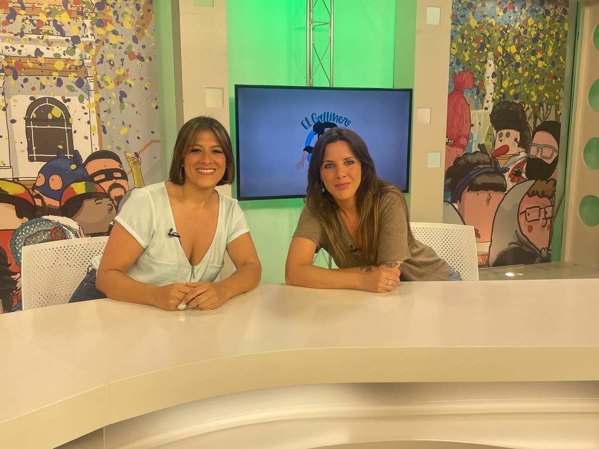 😉😄😄 El Gallinero hablamos con una representación de la Peña Cultural y Carnavalesca La Salle Viña y en la segunda parte, tenemos el placer de charlar con dos voces maravillosas Alicia Trinidad y Milián Oneto que el 28 de este mes actuarán en el Pay Pay. A las 22h en 7 TV Cádiz