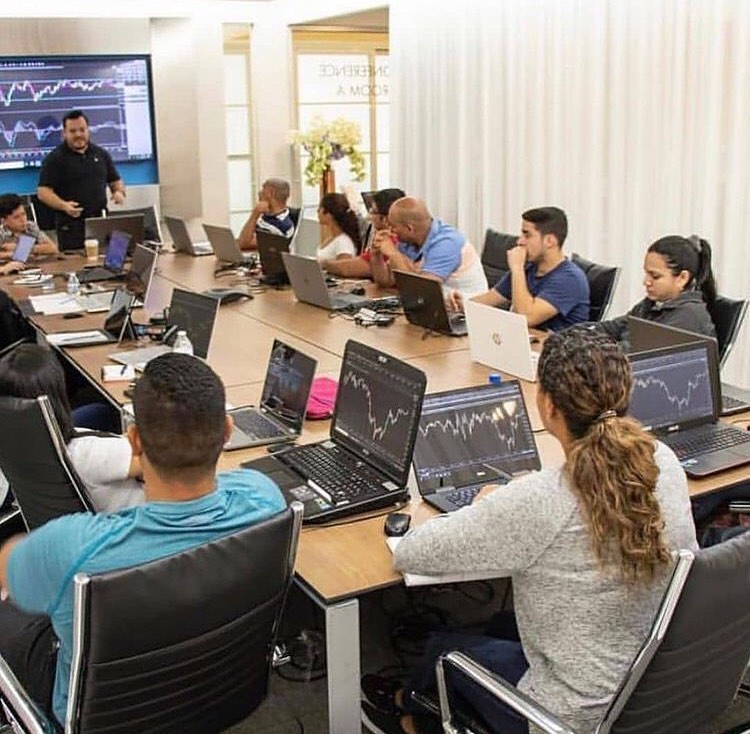 MRS.DOROTHY HUDSON (@mrshudson94125) on Twitter photo 