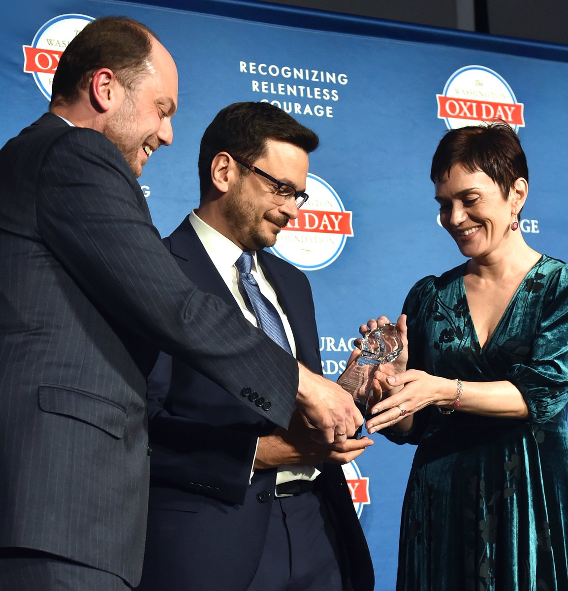 oxidayfndation's tweet image. Courage deserves to be celebrated.🌟
We are committed to recognizing brave individuals who say ‘OXI,’ or ‘No,’ to oppression, in the spirit of the Greeks’ courage in World War II.
We host the #OXICourageAwards to do just that. Learn more: oxidayfoundation.org/annual-celebra…