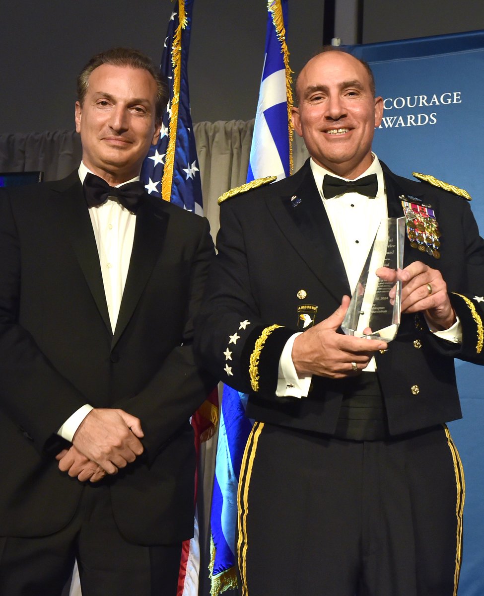 oxidayfndation's tweet image. Courage deserves to be celebrated.🌟
We are committed to recognizing brave individuals who say ‘OXI,’ or ‘No,’ to oppression, in the spirit of the Greeks’ courage in World War II.
We host the #OXICourageAwards to do just that. Learn more: oxidayfoundation.org/annual-celebra…