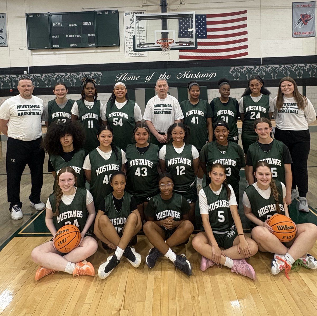 EPCHS (@epchs231) on Twitter photo Our <a href="/EPCHSgirlsBBALL/">Evergreen Park Girls Basketball</a> team is getting some work in this summer!
#GoMustangs Our <a href="/EPCHSgirlsBBALL/">Evergreen Park Girls Basketball</a> team is getting some work in this summer!
#GoMustangs