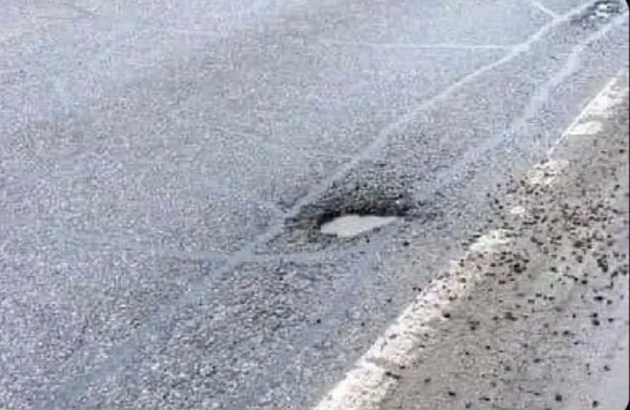 PhutiSemenya14's tweet image. Every pothole starts small, after being ran over by different cars, it GROWS. And soon the cars will start avoiding it