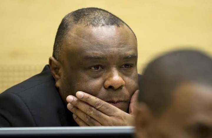 Florydangoma520's tweet image. 🔴LU pour vous : Nous peuple Katangais, nous demandons la peine de mort à Jean-Pierre Bemba Gombo
—#Cause : “ la gravité des propos tenus par le Vice-premier ministre de transport, qui cherche à diviser le CONGOLAIS ”