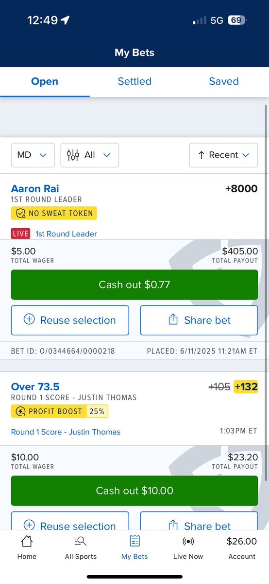 Famous athletes that have sported two gloves. 

Aaron Rai and Teddy Bridgewater. One has a chance to lead the US Open after round 1.