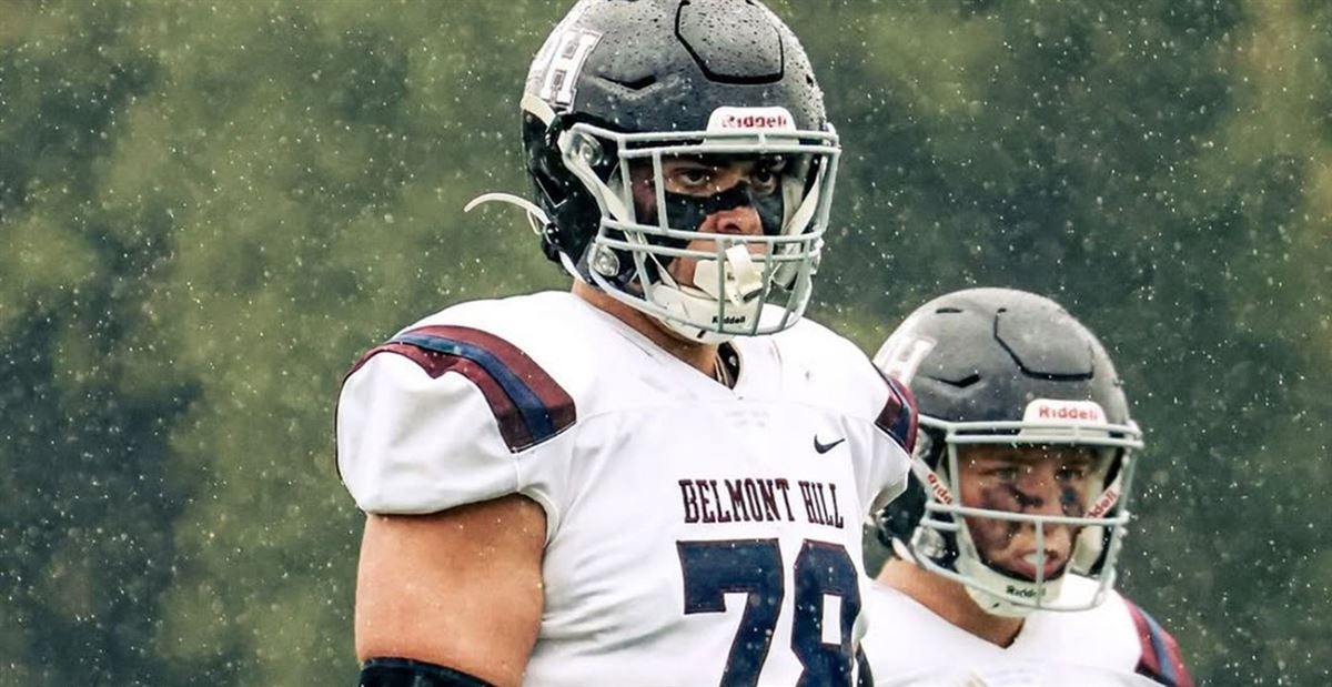 BREAKING: Mass. offensive lineman Nick Fiumara has committed to UNC's 2026 class.

Details &amp; Commitment interview: 247sports.com/college/north-…