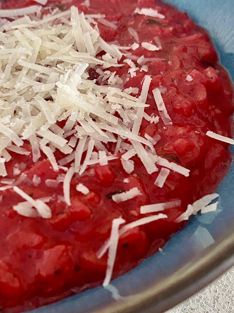 TheLongBloom's tweet photo. I made beetroot risotto tonight. 

Beetroot is good for
✨ lower blood pressure 
✨ heart health
✨ cognitive function 
✨ fighting chronic inflammation 

#HealthyDiet #HealthyLiving #HealthyAging #HealthyFood https://t.co/1lnvDzZBd6